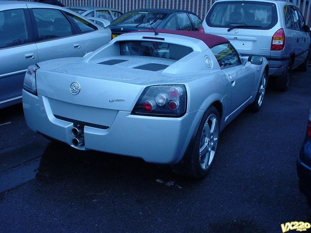 2.VX220 The Day it arrived at the Dealers.JPG