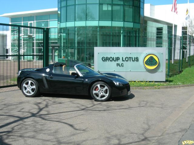 VX220 @ LOTUS 001.jpg