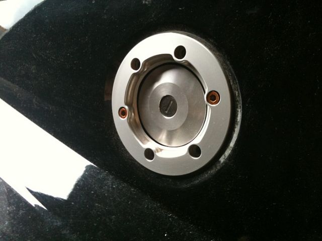 pic43 Petrol Cap Inset