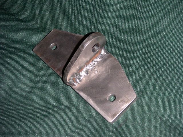 Inlet manifold lower support bracket