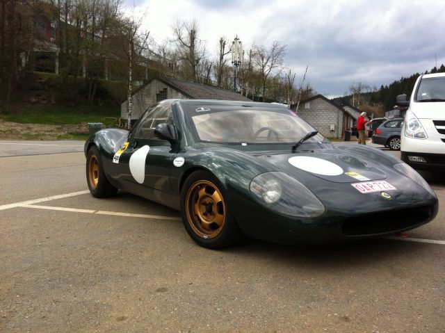 Very oddly proportioned Lotus. Anyone know the model?